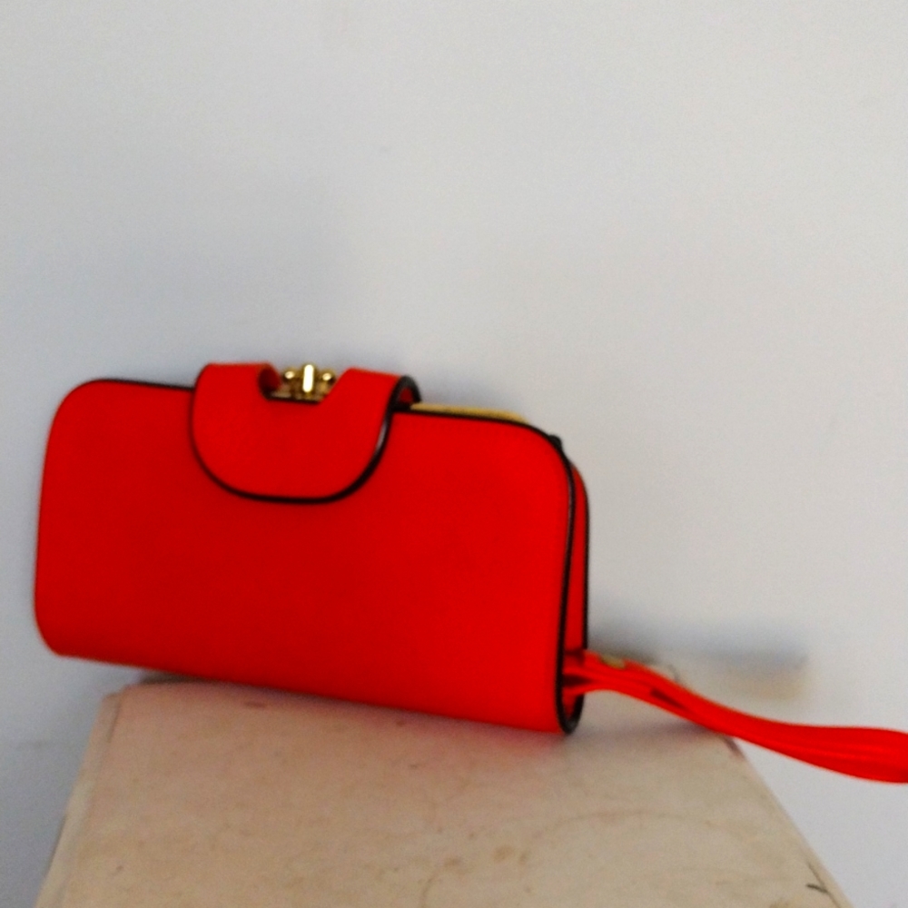 Wallet/ wristlet